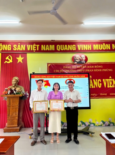 TRƯỜNG THPT PHAN ĐÌNH PHÙNG (ĐAM RÔNG) TỔNG KẾT 10 NĂM THỰC HIỆN CHỈ THỊ 05 VỀ HỌC TẬP VÀ LÀM THEO BÁC