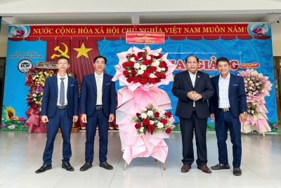 TRƯỜNG THPT PHAN ĐÌNH PHÙNG TƯNG BỪNG KHAI GIẢNG NĂM HỌC 2025–2026